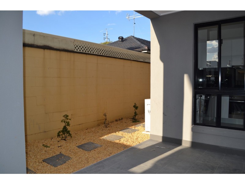 2/33 Sydney Street, St Marys NSW 2760