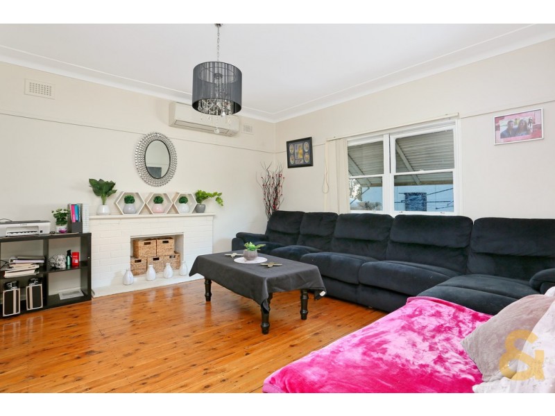 5 KING ST, St Marys NSW 2760