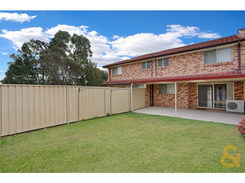9/2 Bayton St, Oxley Park NSW 2760