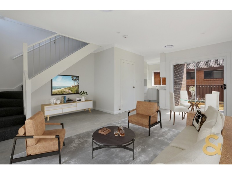 1and4/90 Brisbane Street, Oxley Park NSW 2760