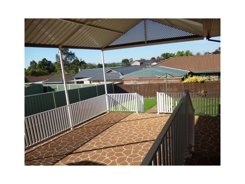 12 Lorikeet Place, St Clair NSW 2759