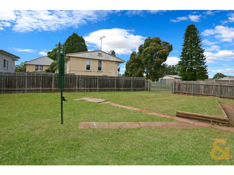 14 Blamey Street, Colyton NSW 2760