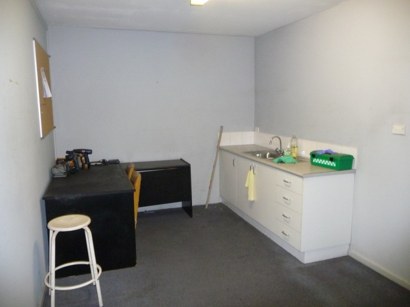 2/4 Robertson Place, Penrith NSW 2750