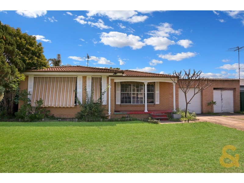 12 Tulip Pl, St Clair NSW 2759
