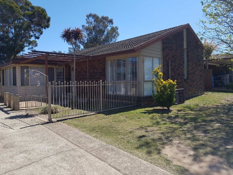 35 Henry Lawson Avenue, Werrington County NSW 2747