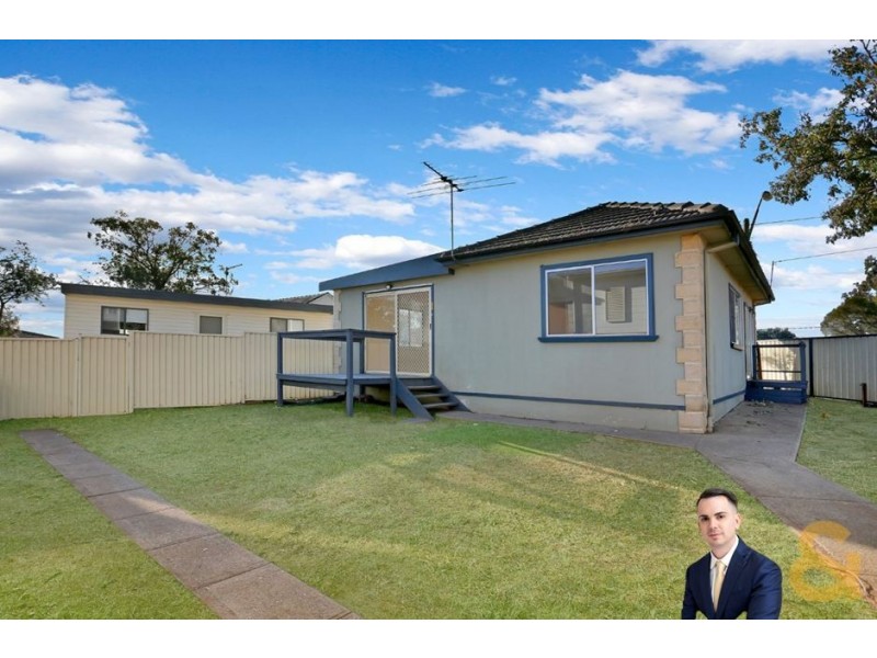 302 and 302A Great Western Highway, St Marys NSW 2760