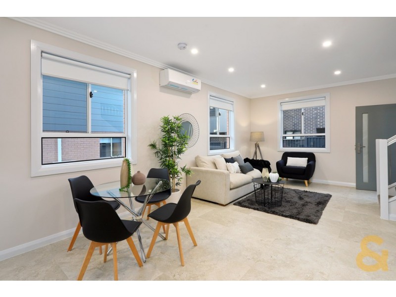 2 /167 Canberra Street, St Marys NSW 2760