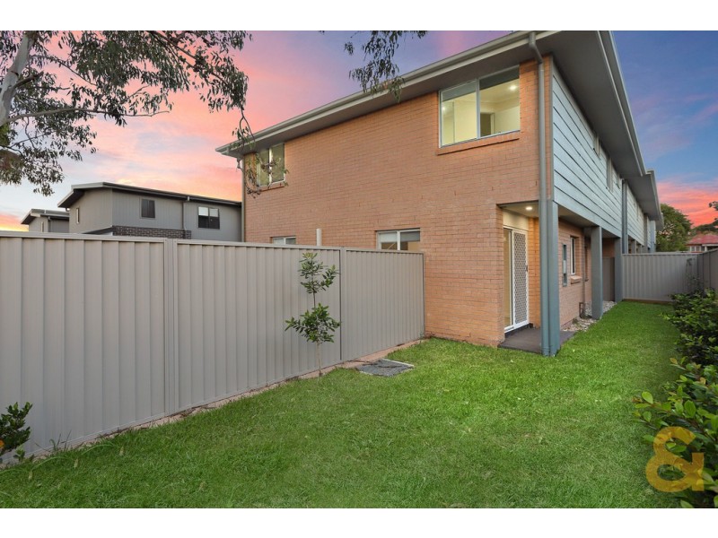 2 /167 Canberra Street, St Marys NSW 2760
