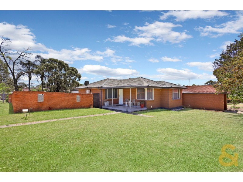 9 and 9a Lockyer avenue, Werrington County NSW 2747