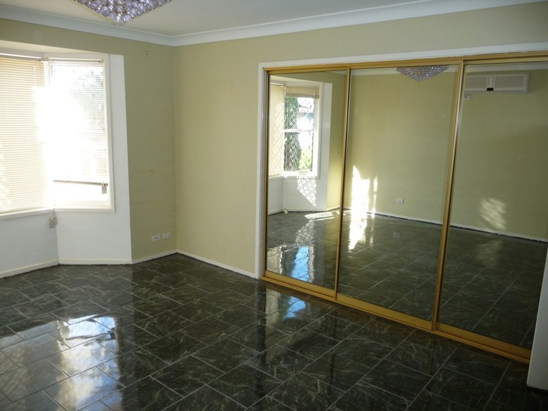 5 Marne Place, St Clair NSW 2759