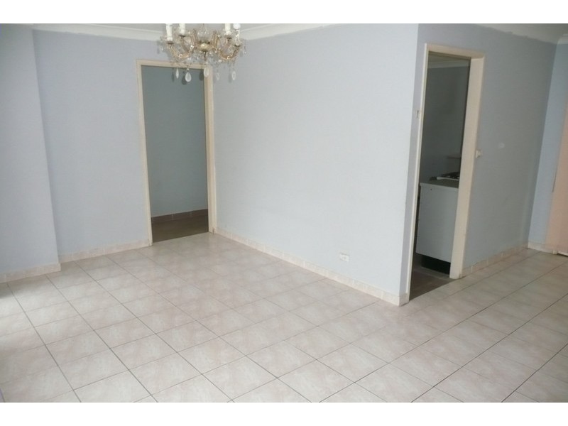 8 Lima Close, Claremont Meadows NSW 2747