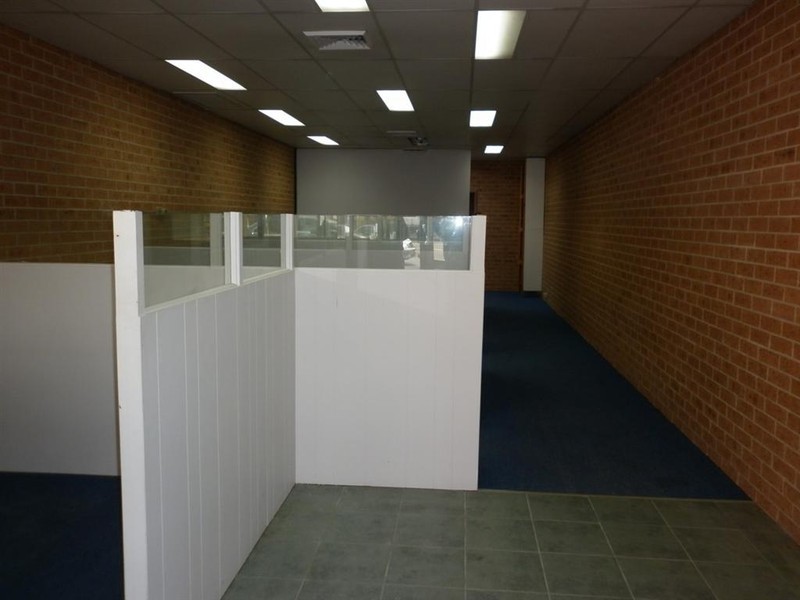 2/211 Queen, St Marys NSW 2760