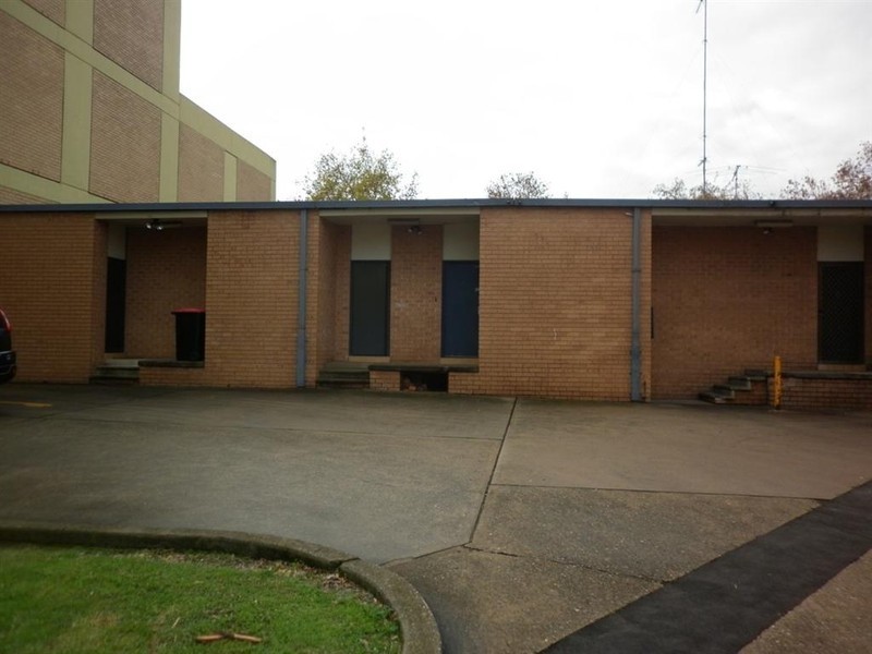 2/211 Queen, St Marys NSW 2760