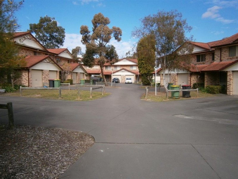 2 Bayton, Oxley Park NSW 2760