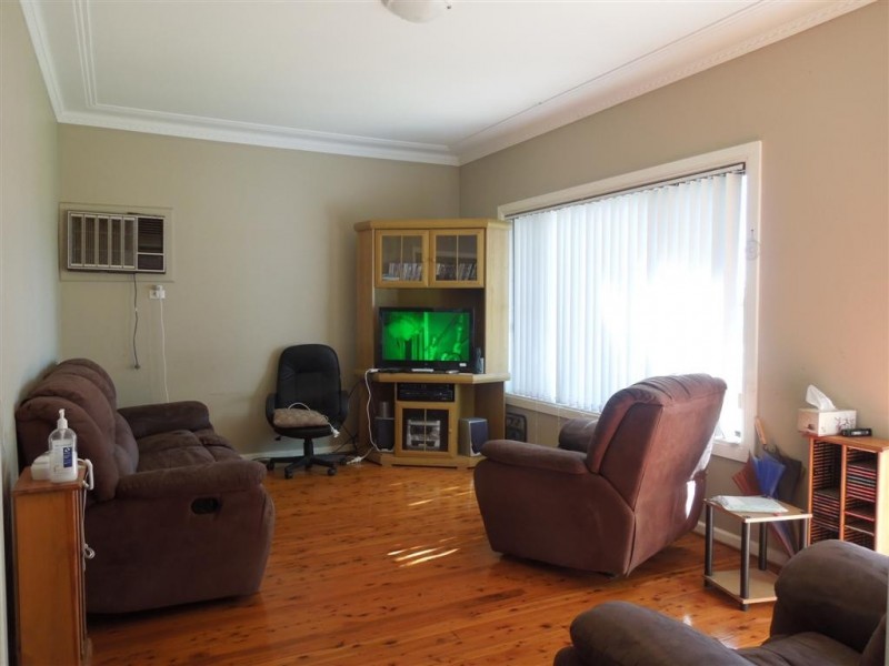 68 Carpenter, Colyton NSW 2760