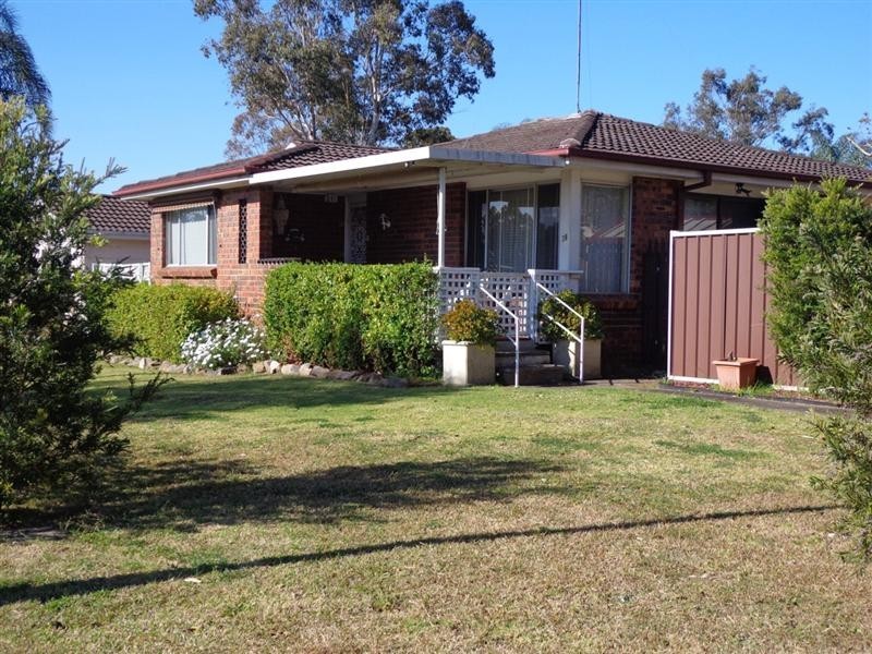 38 Melville, St Clair NSW 2759