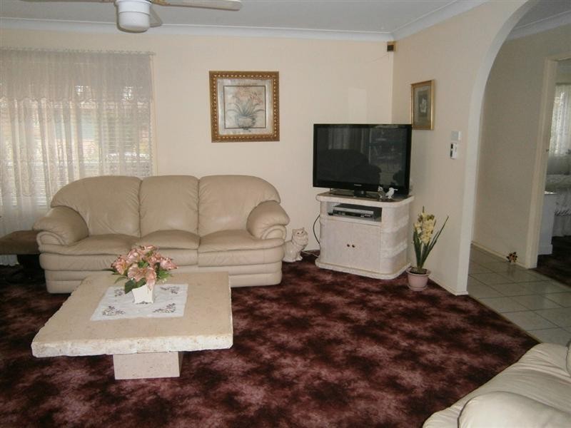 38 Melville, St Clair NSW 2759