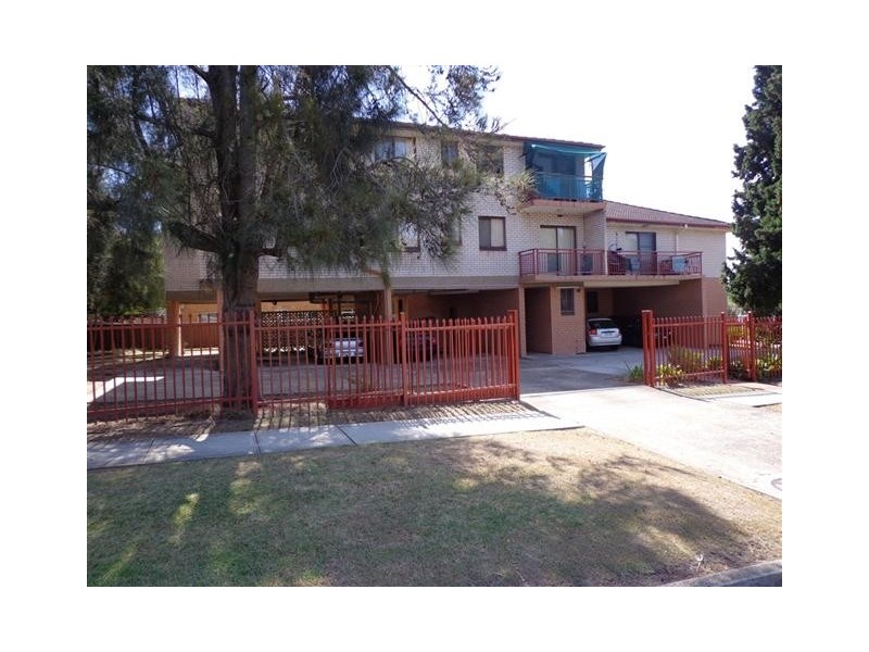 1 station, St Marys NSW 2760