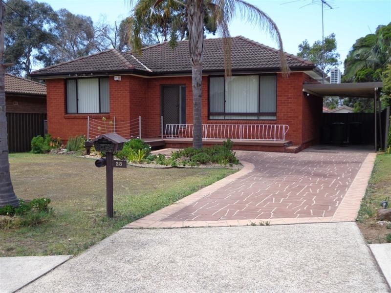 28 Craig Ave, Oxley Park NSW 2760