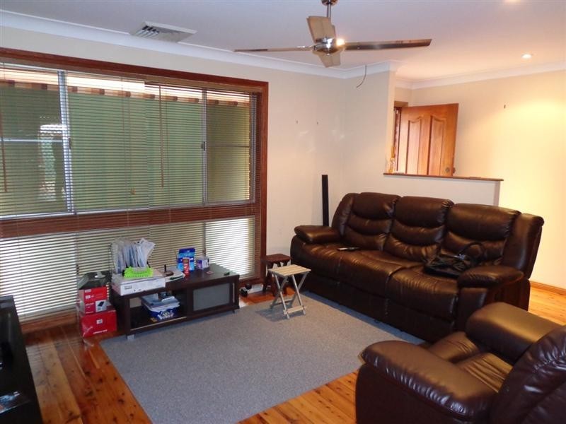 1 Malabine Pl, South Penrith NSW 2750
