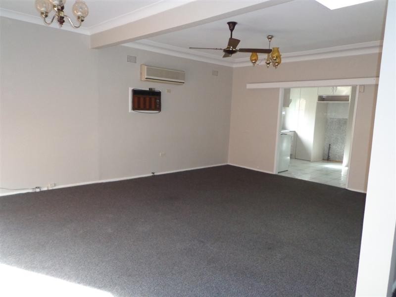 40 Collins St, St Marys NSW 2760