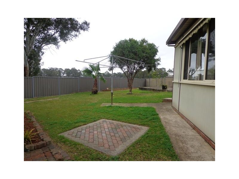 26 Nauru Cres, Lethbridge Park NSW 2770