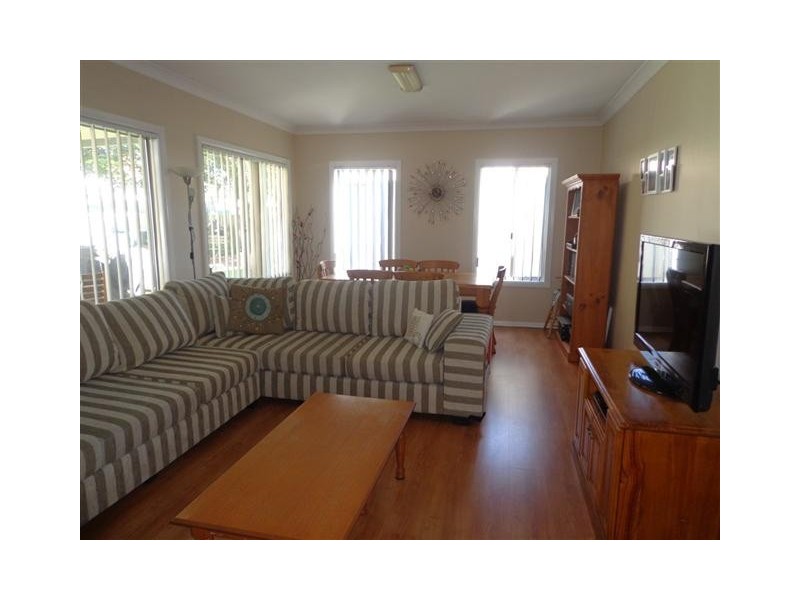 19 Dorothy Crescent, Colyton NSW 2760