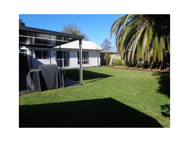 19 Dorothy Crescent, Colyton NSW 2760