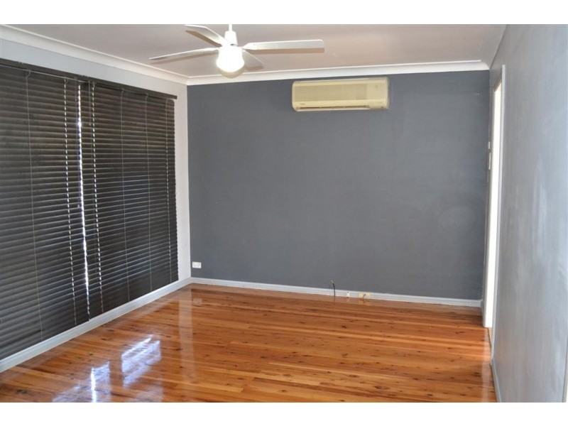 63 Canberra Street, Oxley Park NSW 2760