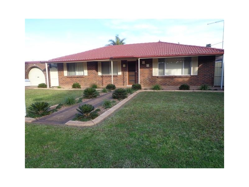3 Isabella St, Werrington NSW 2747