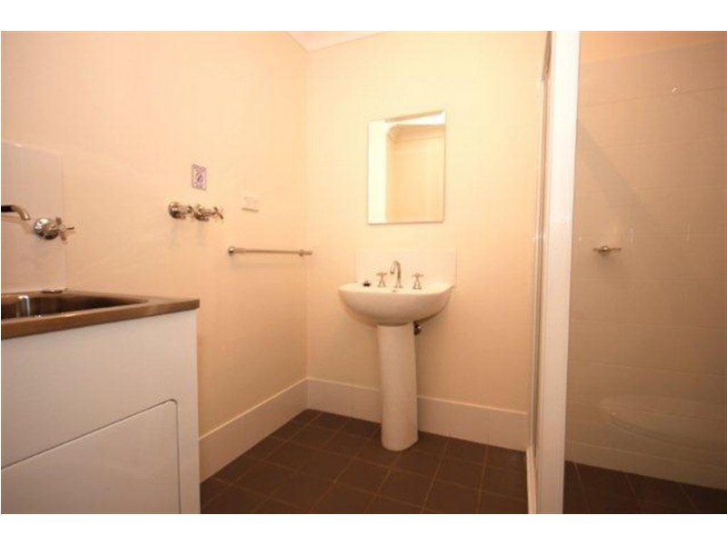 61 Adelaide Street, Oxley Park NSW 2760