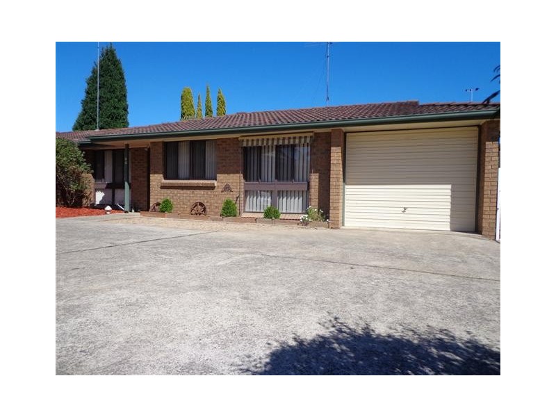 36 Adelaide St, Oxley Park NSW 2760