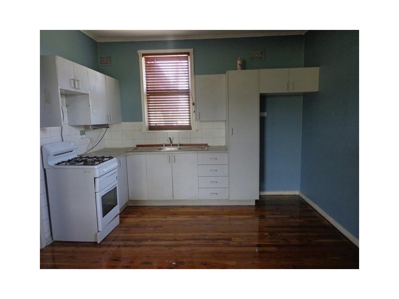 40 Adams Cres, St Marys NSW 2760