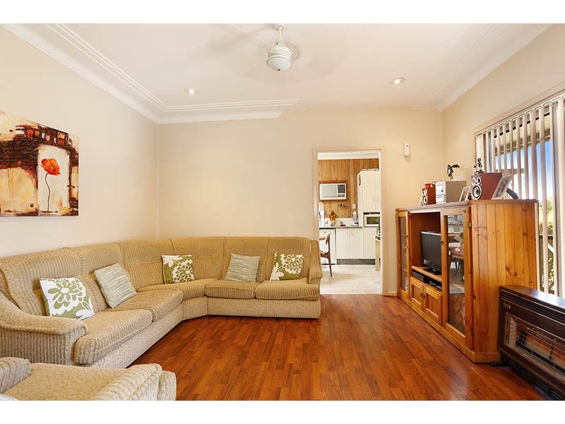 6 Western Crescent, Blacktown NSW 2148