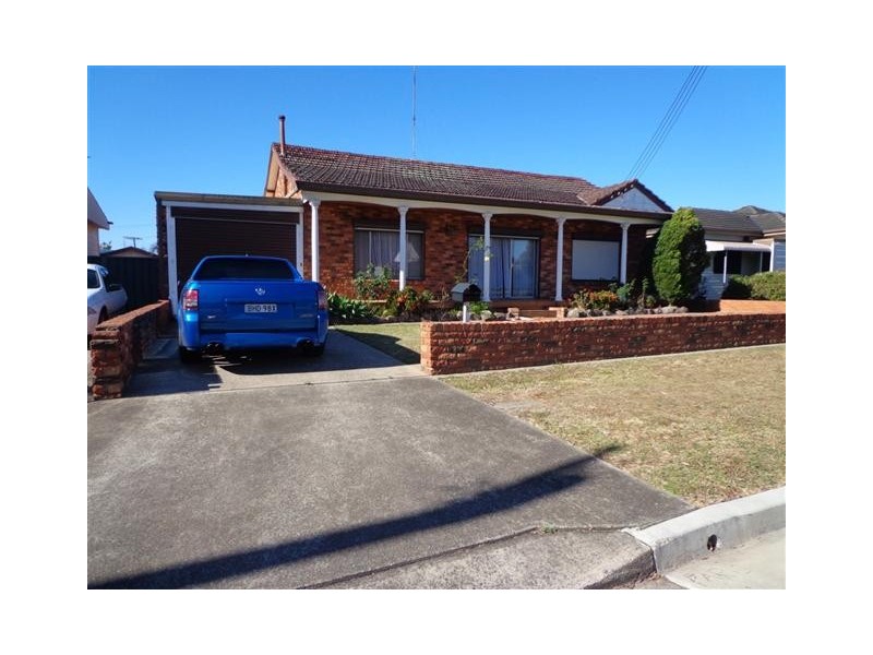 8 Dan Crescent, Colyton NSW 2760