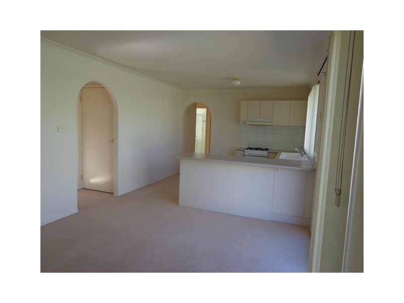 20 Kukundi Dr, Glenmore Park NSW 2745