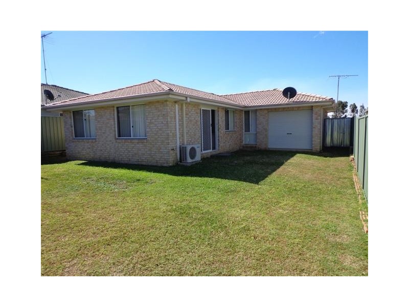 20 Kukundi Dr, Glenmore Park NSW 2745