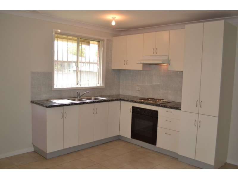 10 Kent Place, Colyton NSW 2760