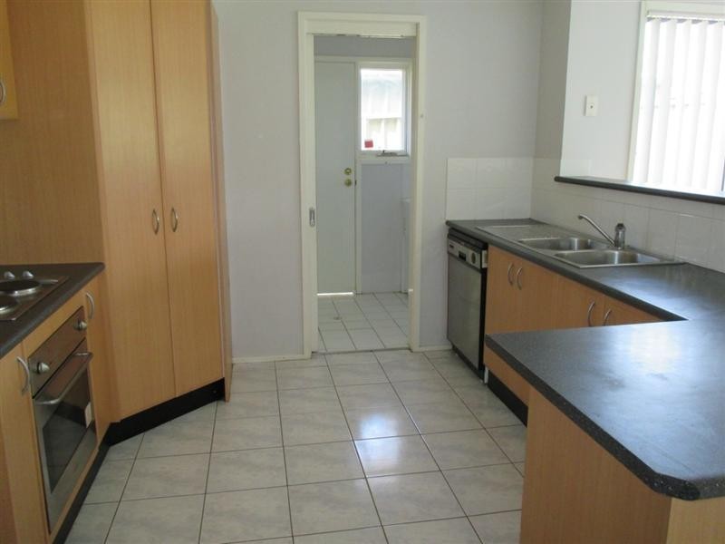 3 Aberdeen St, Cambridge Park NSW 2747