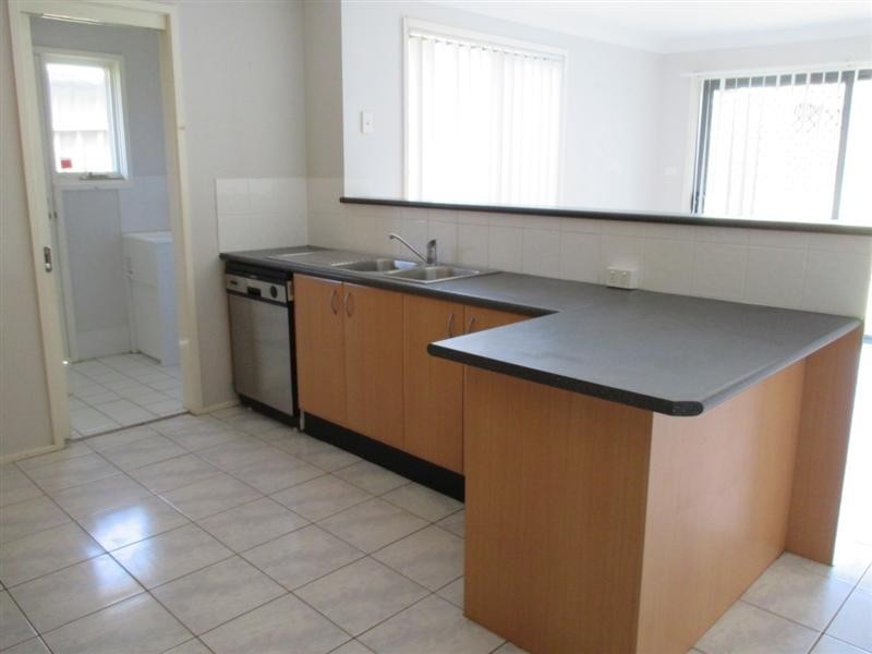 3 Aberdeen St, Cambridge Park NSW 2747