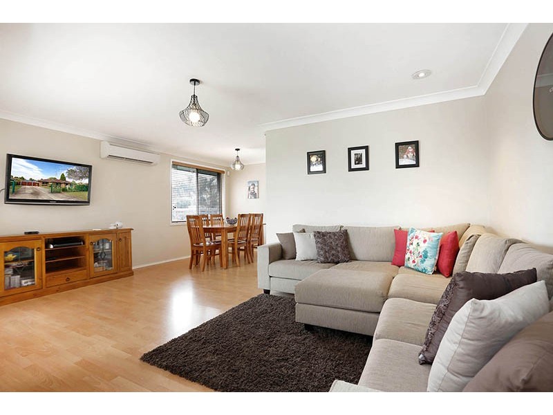 15 Lindridge Place, Colyton NSW 2760