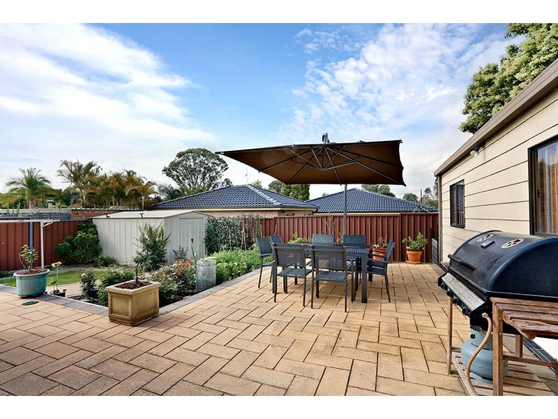 15 Lindridge Place, Colyton NSW 2760