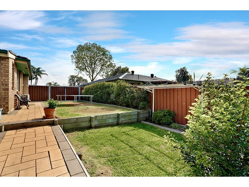 15 Lindridge Place, Colyton NSW 2760