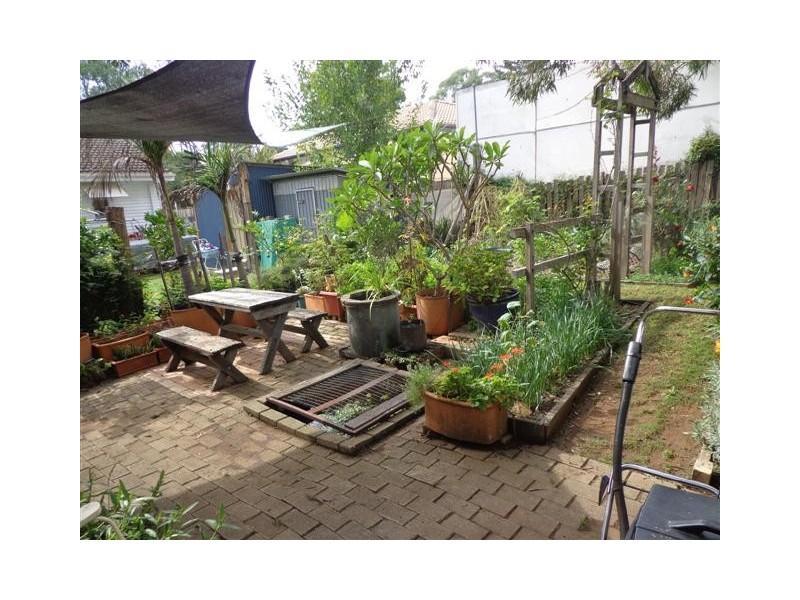 8 Kista Dan Ave, Tregear NSW 2770