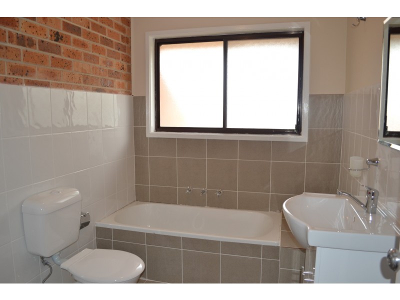 2/1 Schiller Place, Emerton NSW 2770