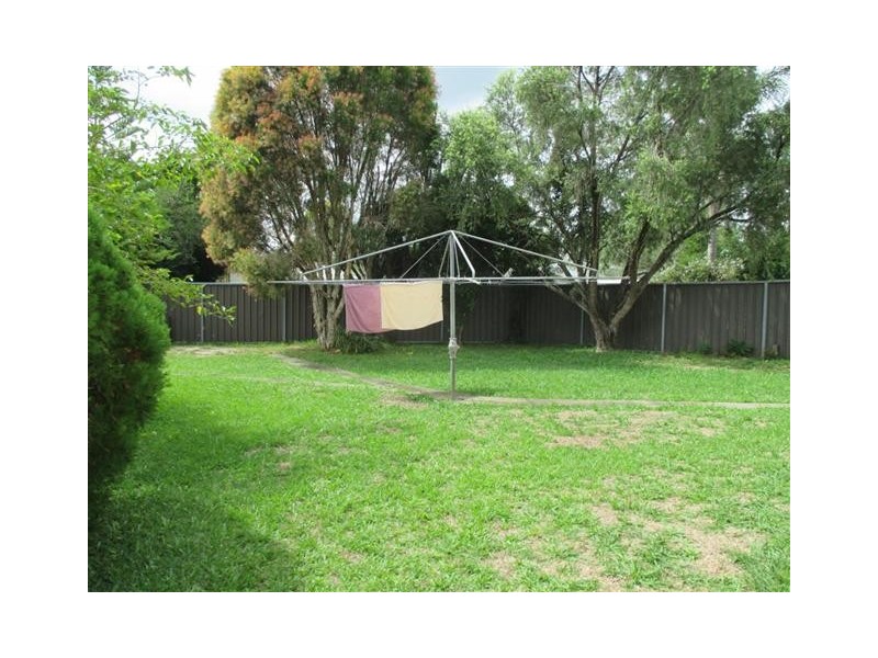 61 Marquesa Cres, Lethbridge Park NSW 2770