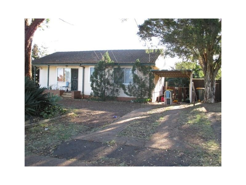 18 Bransfield St, Tregear NSW 2770