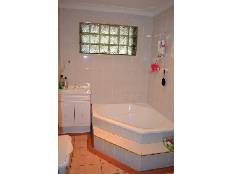 34 Bennett road, Colyton NSW 2760