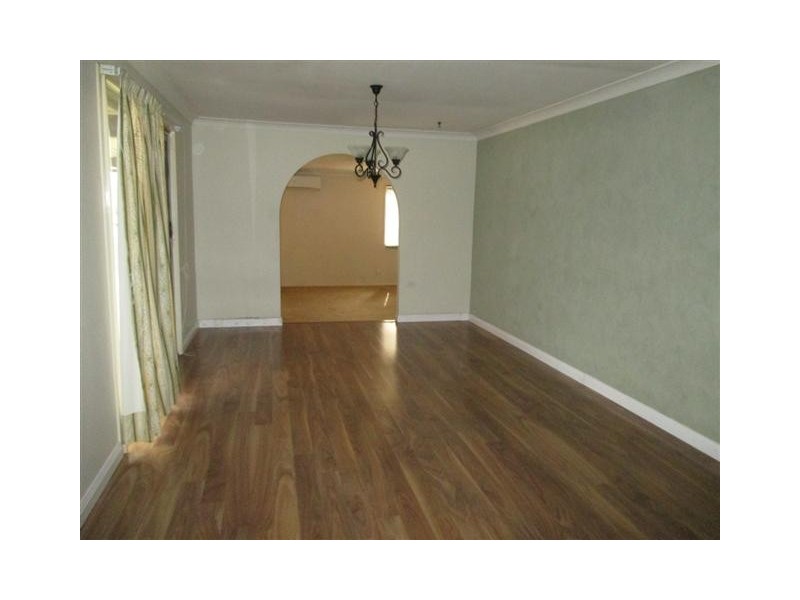 33 Canberra, Oxley Park NSW 2760