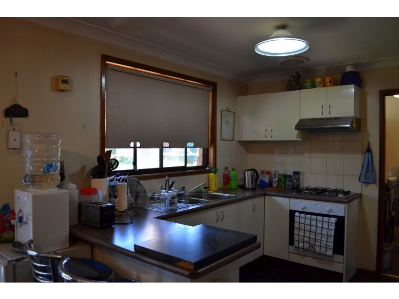 215 Banks Drive, St Clair NSW 2759